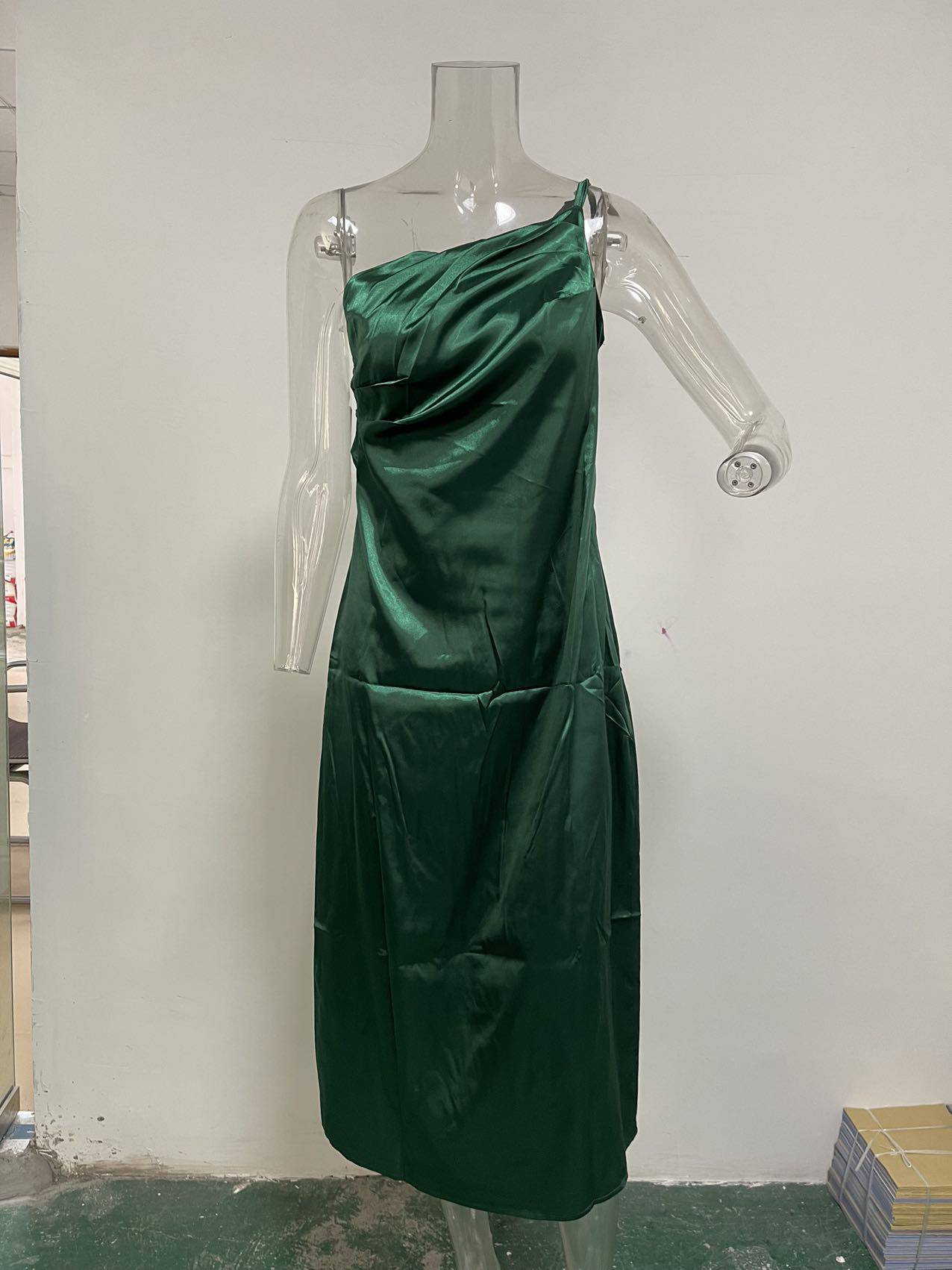 Elegant Slim-Fit Mid-Length Dress with Back Lace-Up S Green