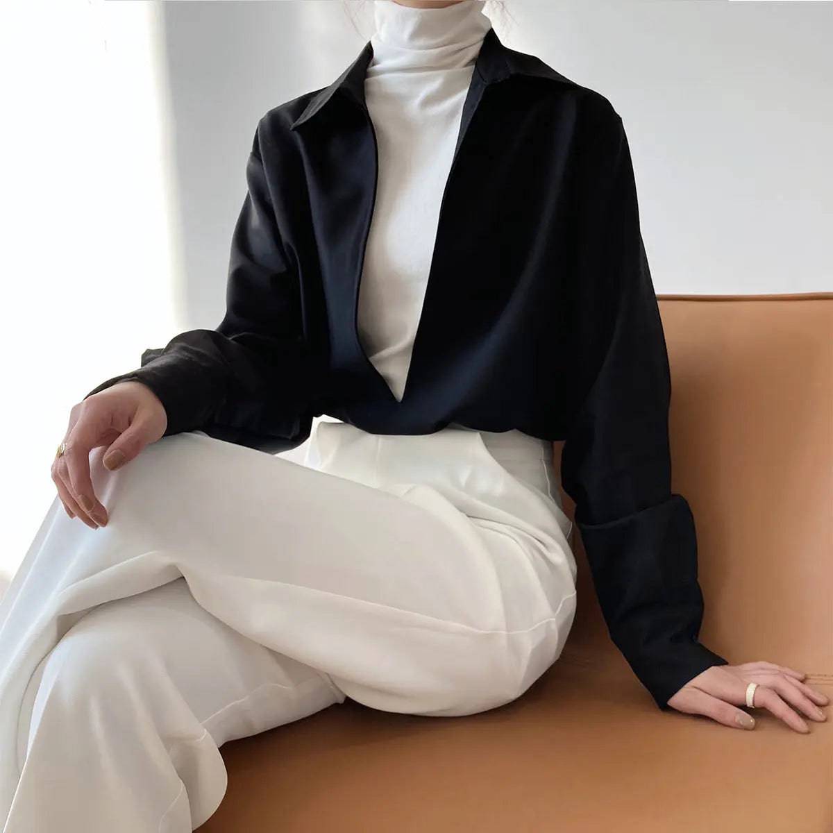 V-neck Bandage Top: Stylish Long Sleeve Outerwear for Women S Black