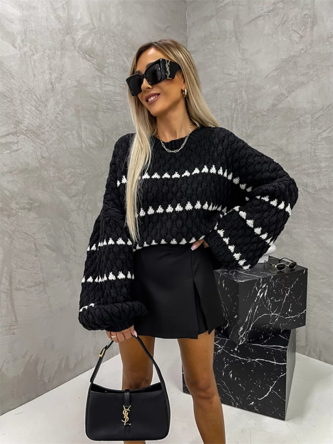 Black Round Neck Long Sleeve Sweater