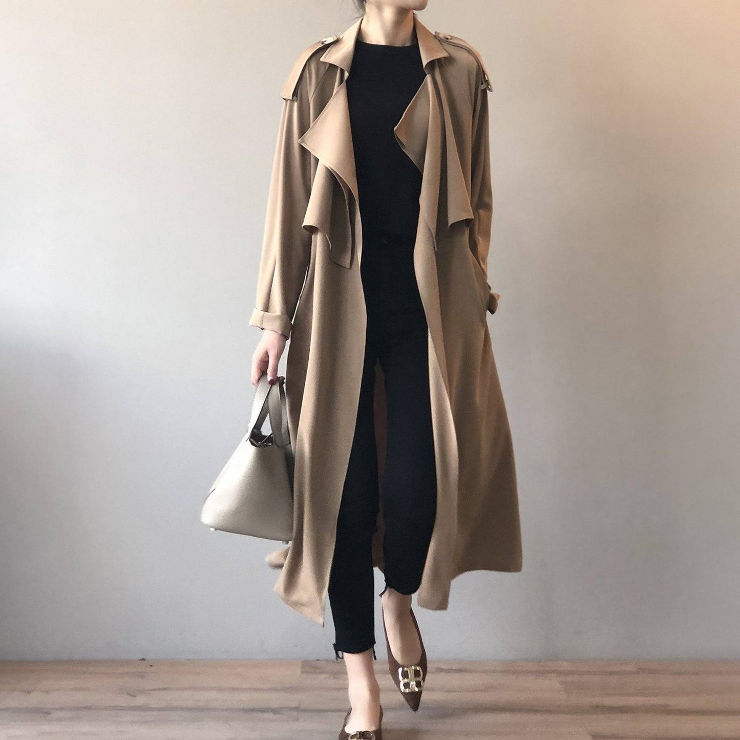 Vintage Oversized Women's Trench Coat with Long and Elegant Design