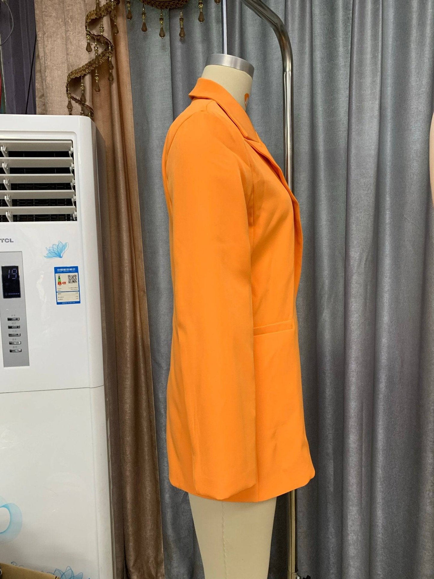Autumn Winter Women's Solid Color Collared Long Sleeve Small Blazer