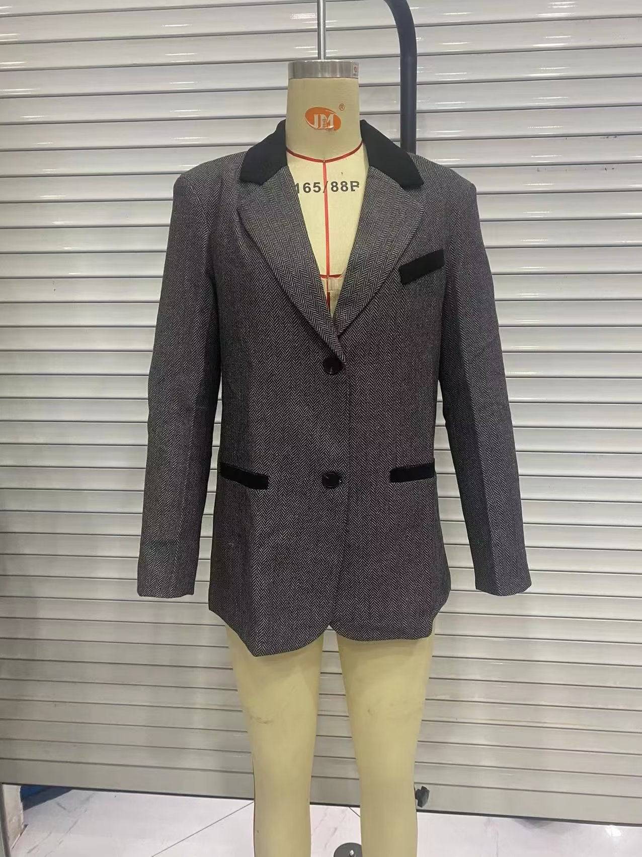 Autumn Women's Herringbone Loose Blazer in Solid Color