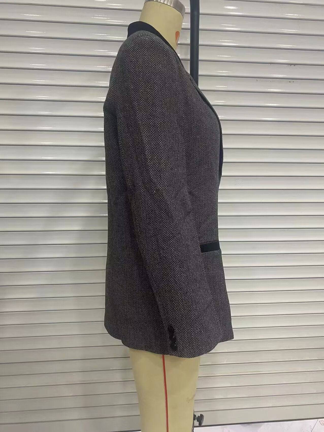 Autumn Women's Herringbone Loose Blazer in Solid Color
