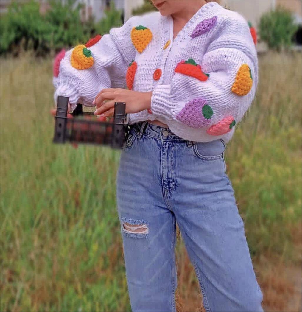Charming Strawberry Pattern V-Neck Sweater Cardigan