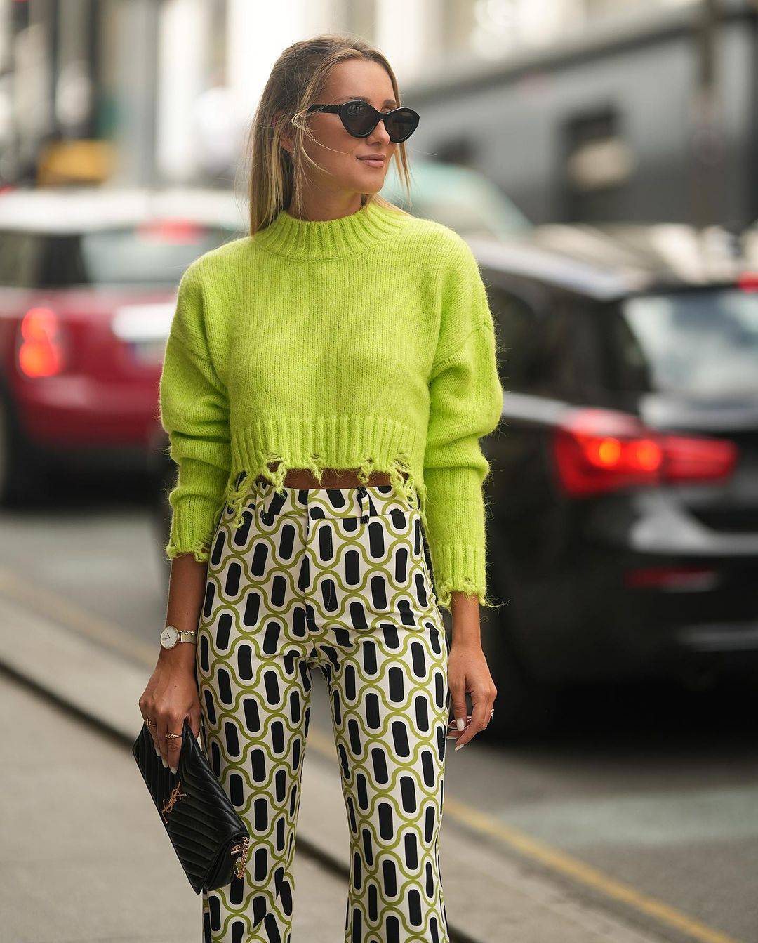 Cozy Autumn Winter Women's Perforated Hole Short Sweater