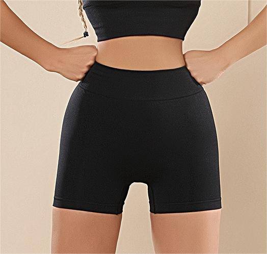 Sleek Seamless Knit Sporty Two-Piece Yoga Set with Shock-Absorbing Bra  S Black Shorts 