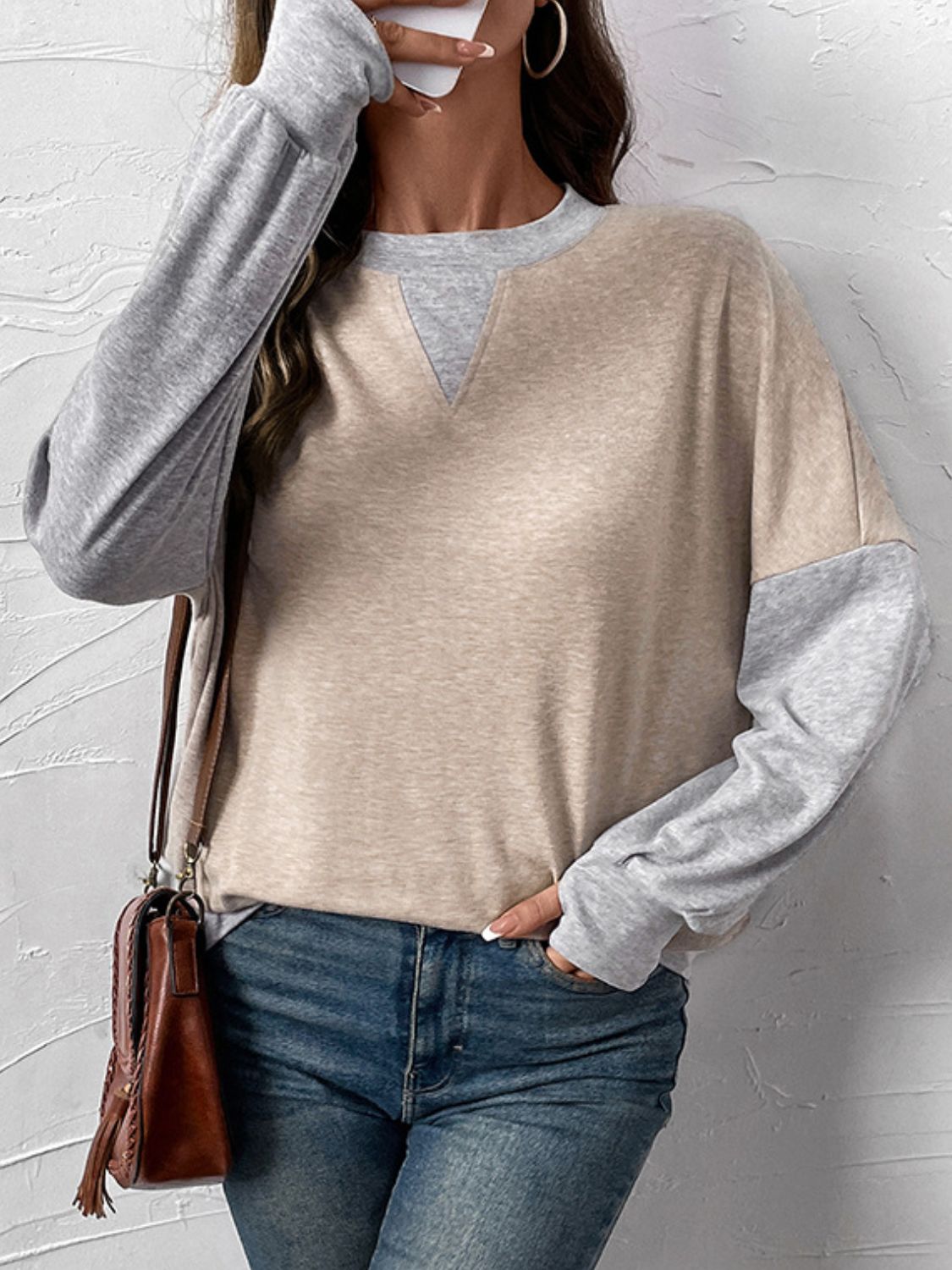 Perfee Contrast Round Neck Long Sleeve T-Shirt