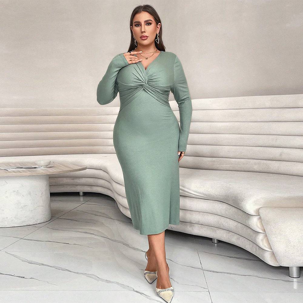 Elegant Plus Size Long Sleeve Fishtail Dress with Cross Collar  1XL Green 