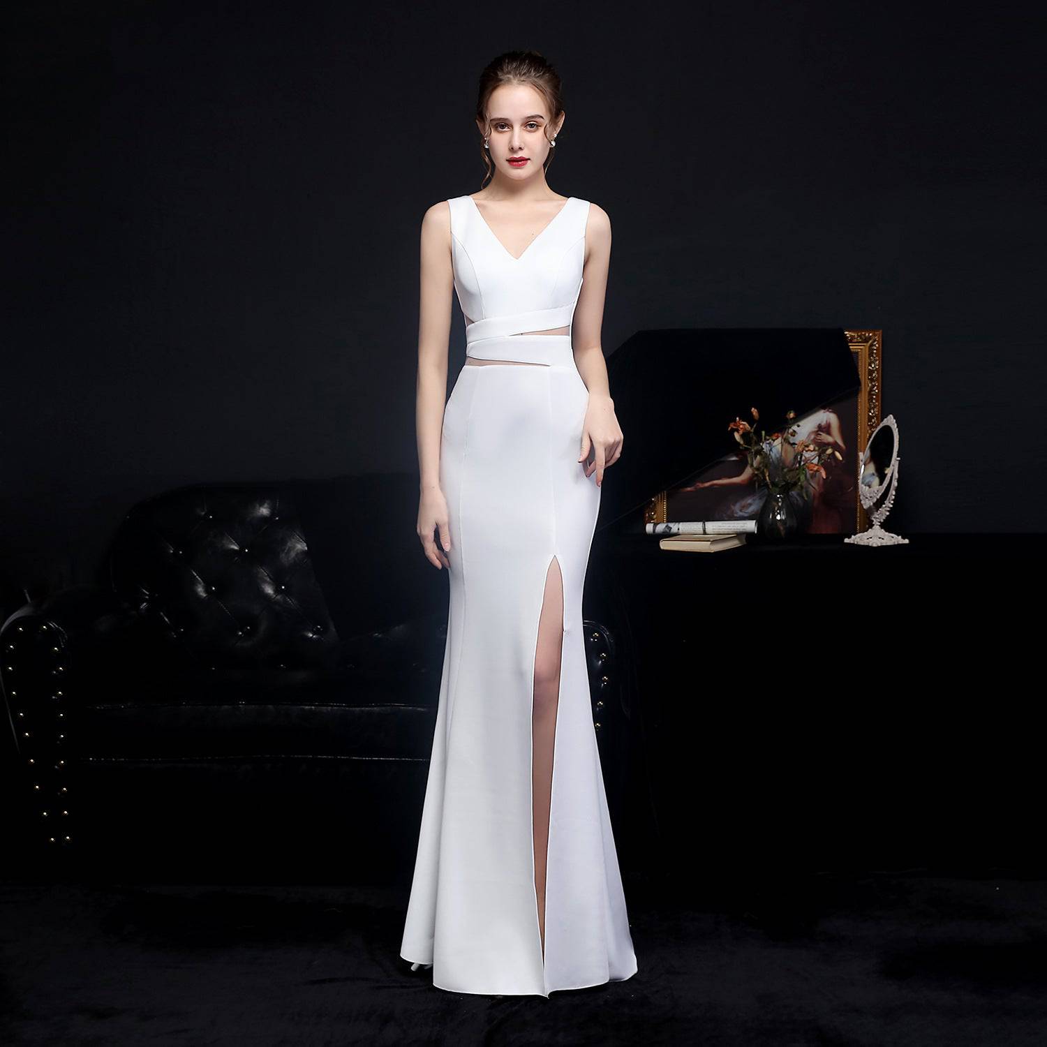 Elegant Slim Fit V-Neck Fishtail Maxi Dress  S White 