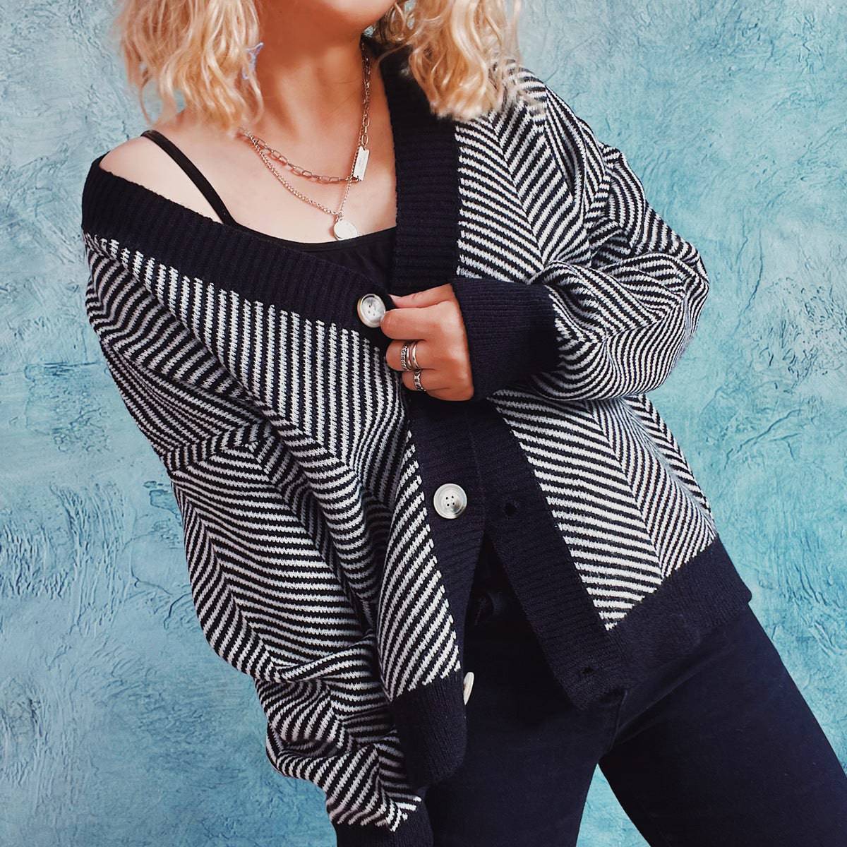 Fall and Winter Casual Diagonal Stripe V-Neck Sweater Cardigan Coat  S Black 