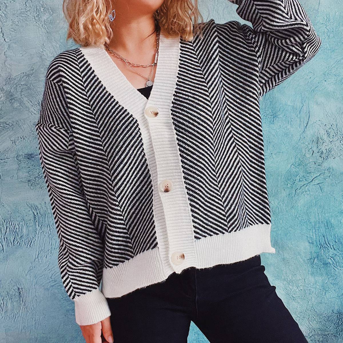 Fall and Winter Casual Diagonal Stripe V-Neck Sweater Cardigan Coat  S Ivory 