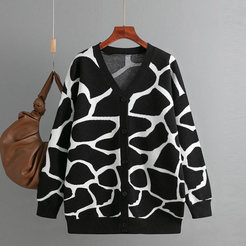 V-Neck Jacquard Sweater with Animal Print Pattern and Long Line Baggy Coat  One Size Black 