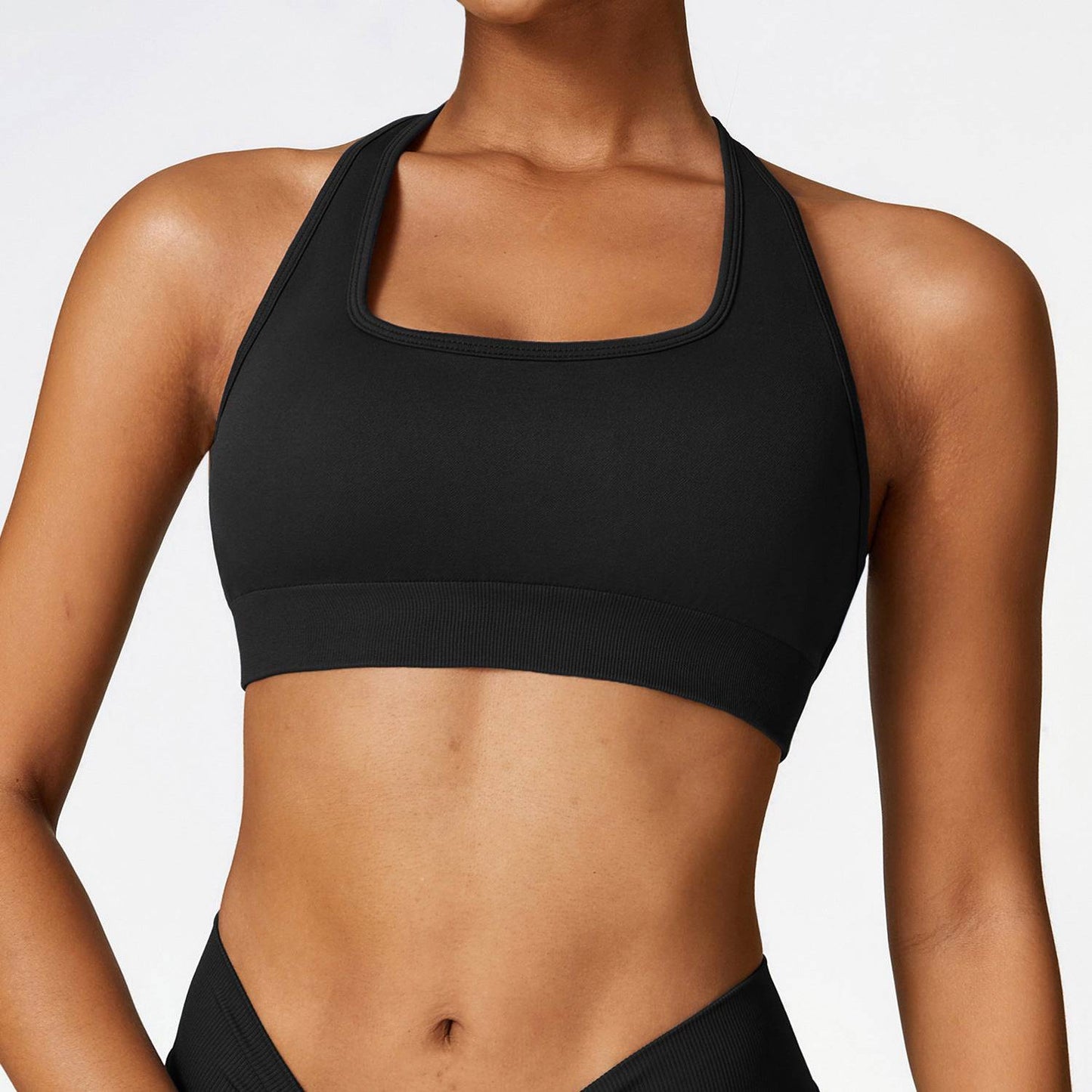 High-Performance Seamless Crossback Sports Bra  S Advanced Black 