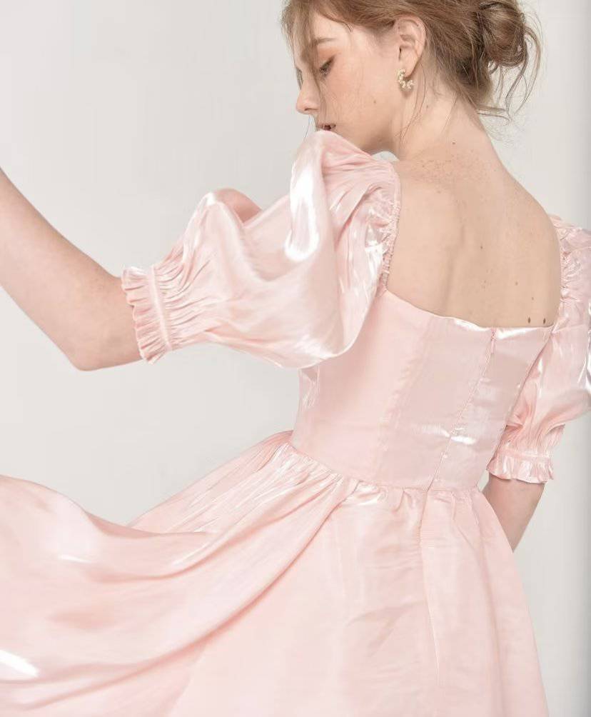 Graceful Organza A-Line Midi Dress with Puff Sleeves and V-Neck    