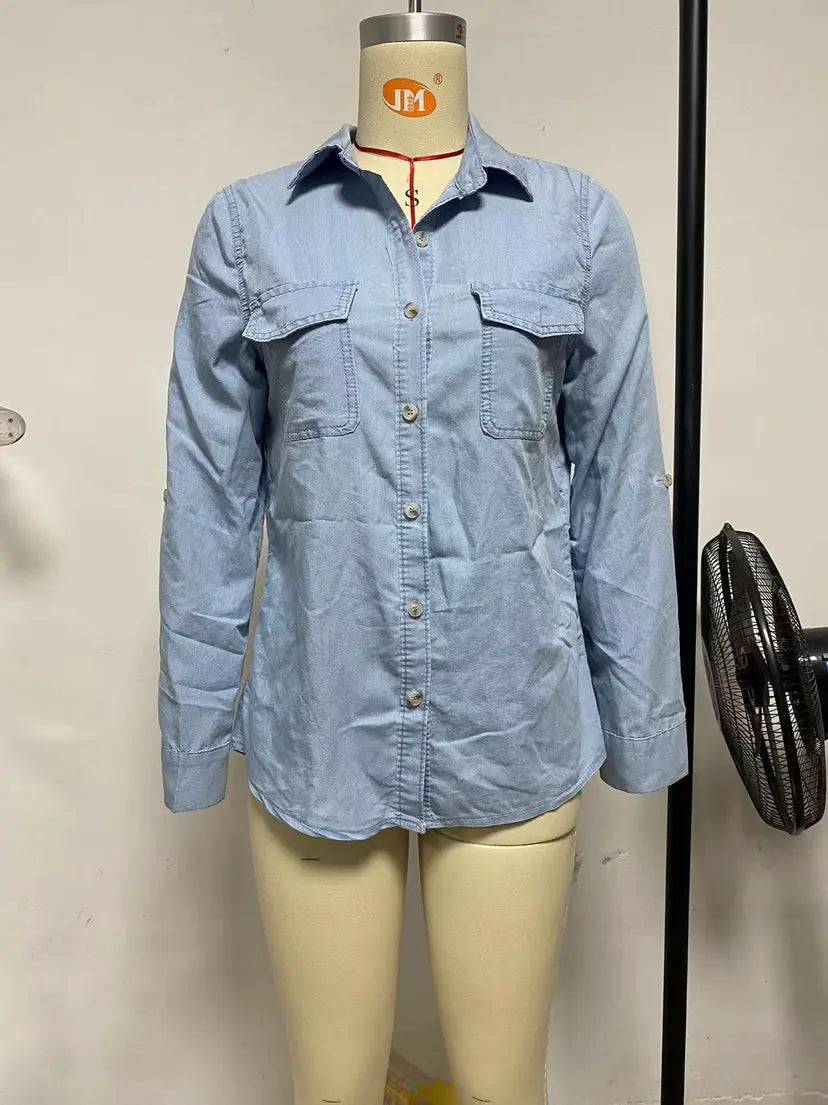 Elevated Autumn Style: Women's Collared Denim Shirt with Single-Breasted Button Closure    