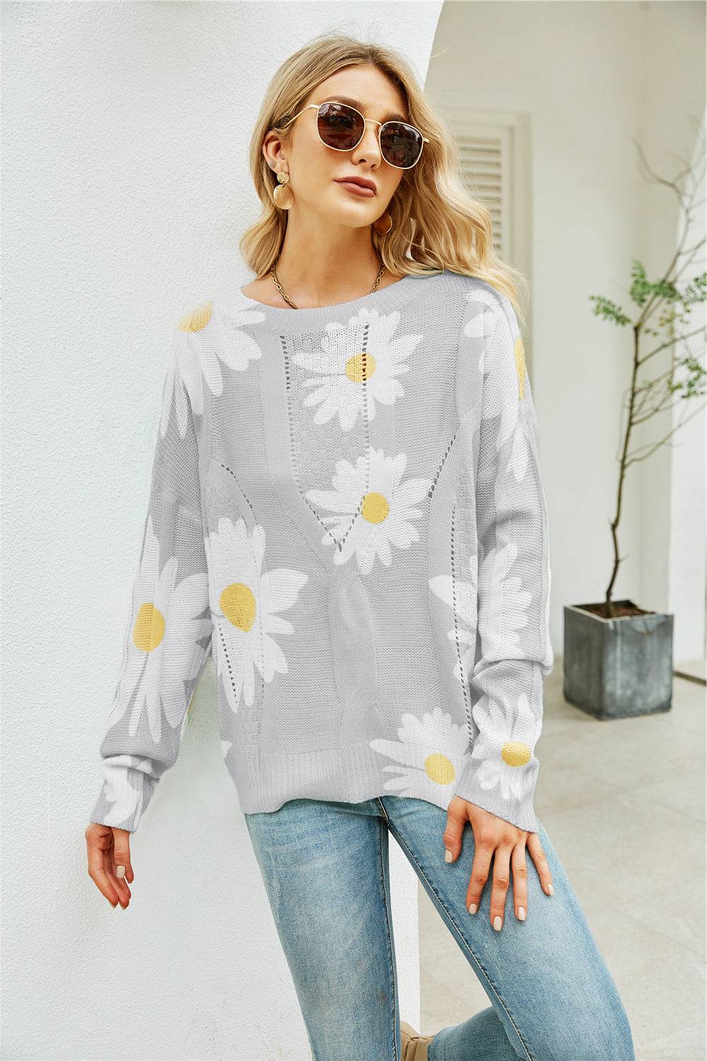 Sunflower Floral Jacquard Plus Size Sweater    