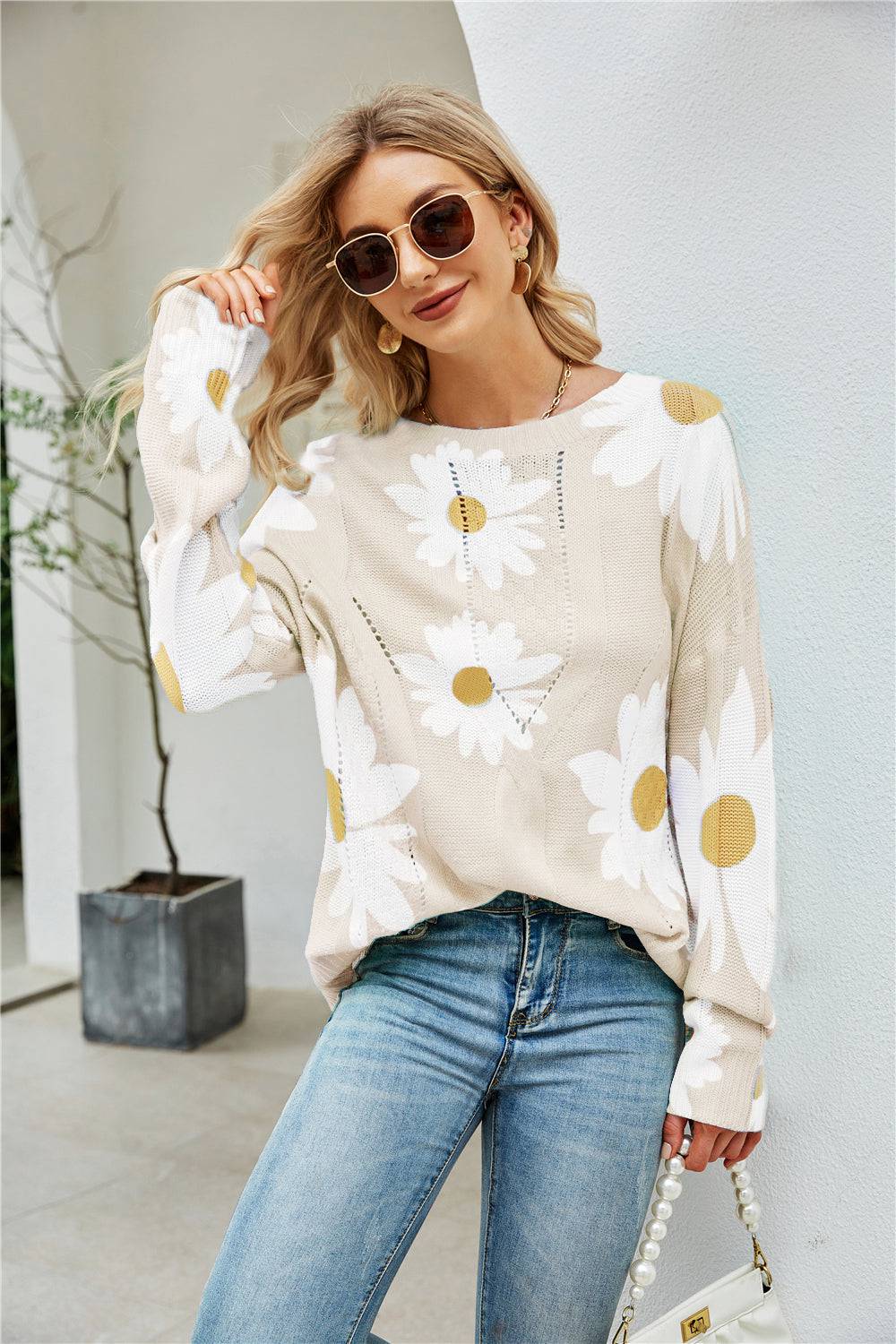 Sunflower Floral Jacquard Plus Size Sweater    