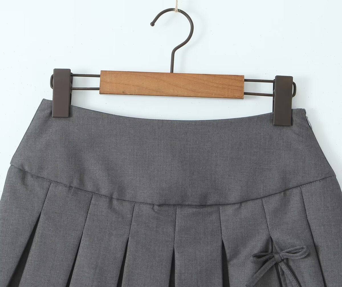 Flattering High Waist Pleated Skirt with Chic Bow    