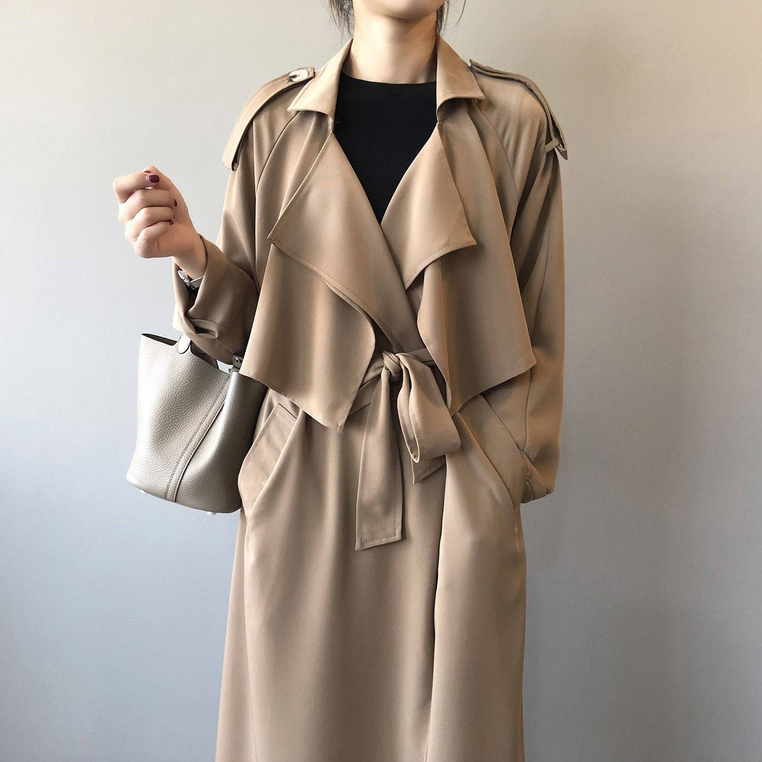 Vintage Oversized Women's Trench Coat with Long and Elegant Design    