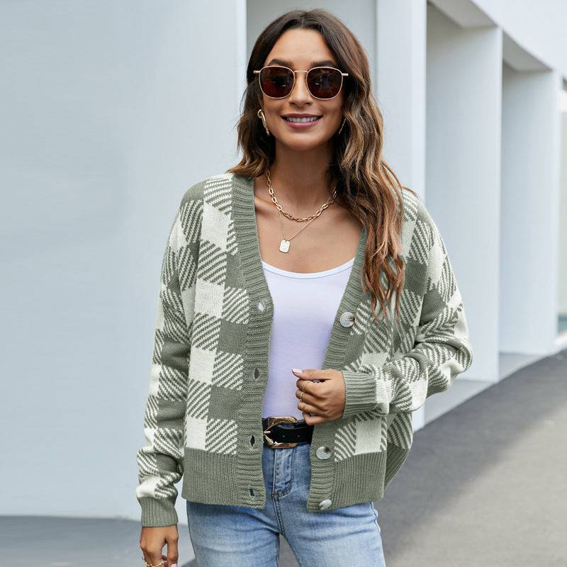 V-Neck Plaid Knitted Cardigan for Women: Loose Autumn/Winter Sweater Coat    