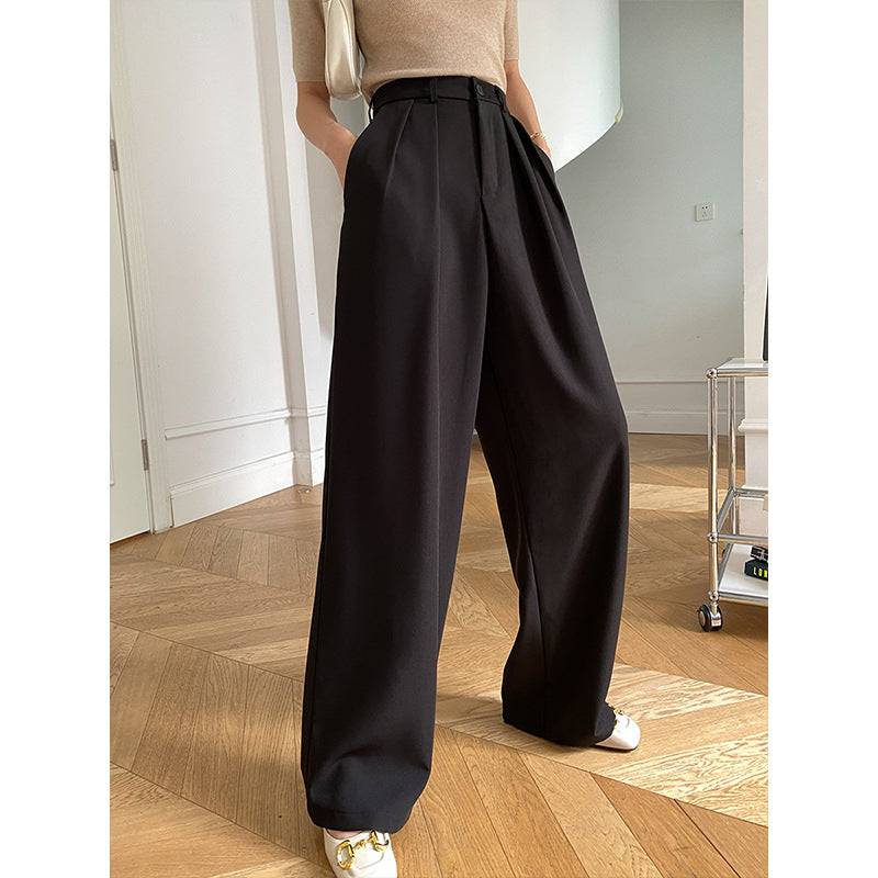 Sophisticated Wide-Leg Pants for Early Autumn    