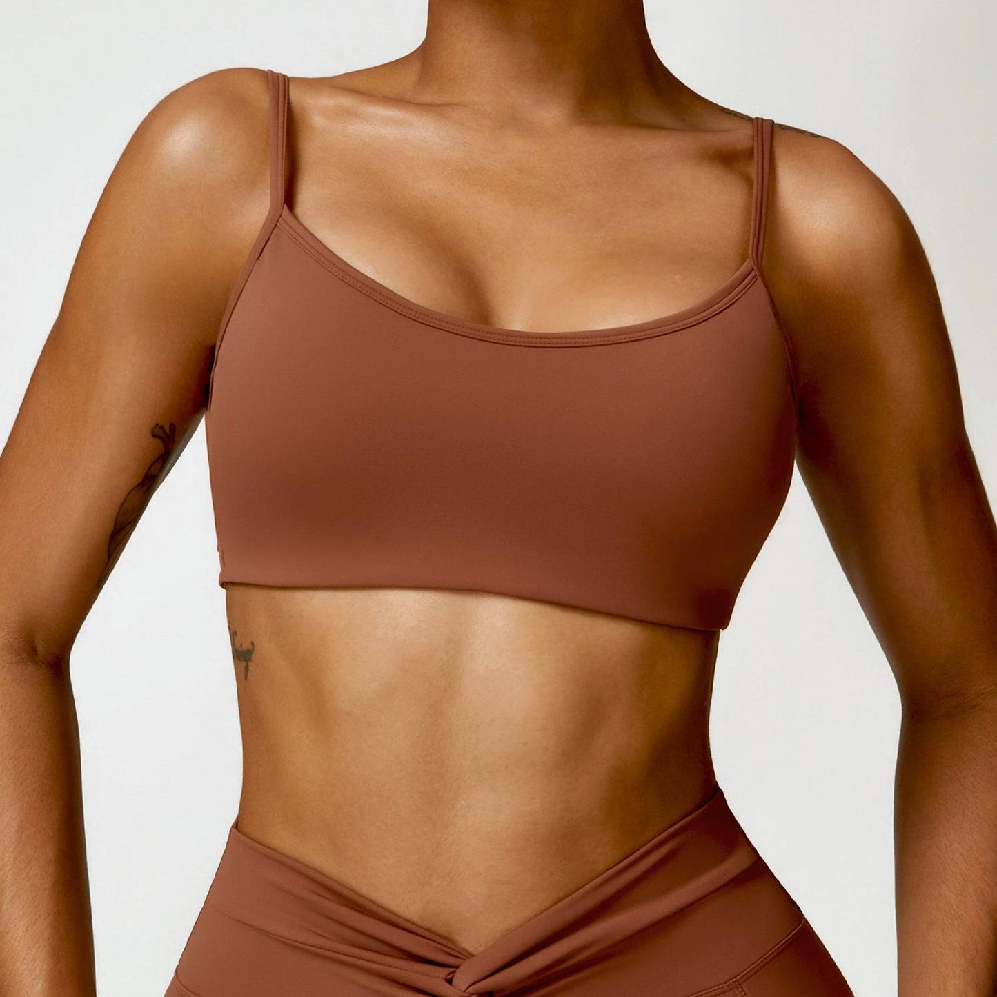 Beautiful Twisted Back Yoga Bra with Push-Up Effect  S Sugar brown 