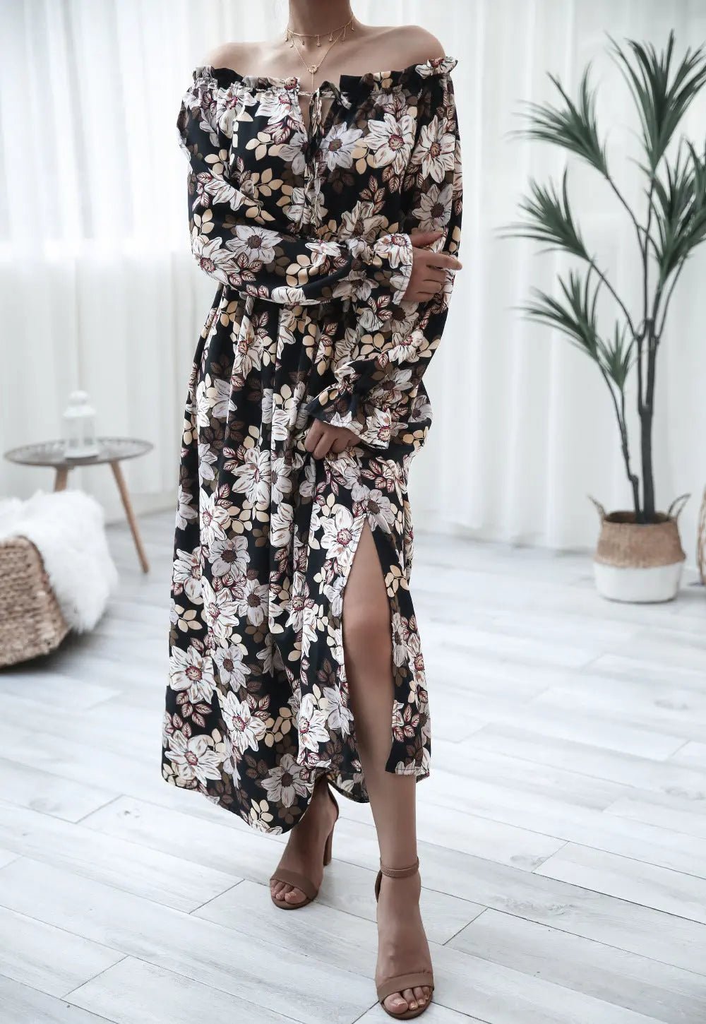 Boho Chic Floral A-Line Vacation Dress with Bell Sleeves    