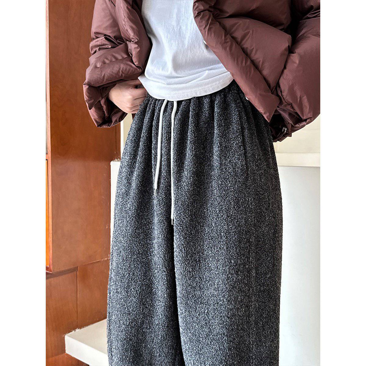 Cozy Lamb Wool-Lined Winter Sweatpants    