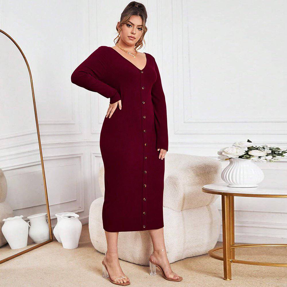 Curvy Confidence: Elegant V-Neck Maxi Dress for Autumn/Winter    