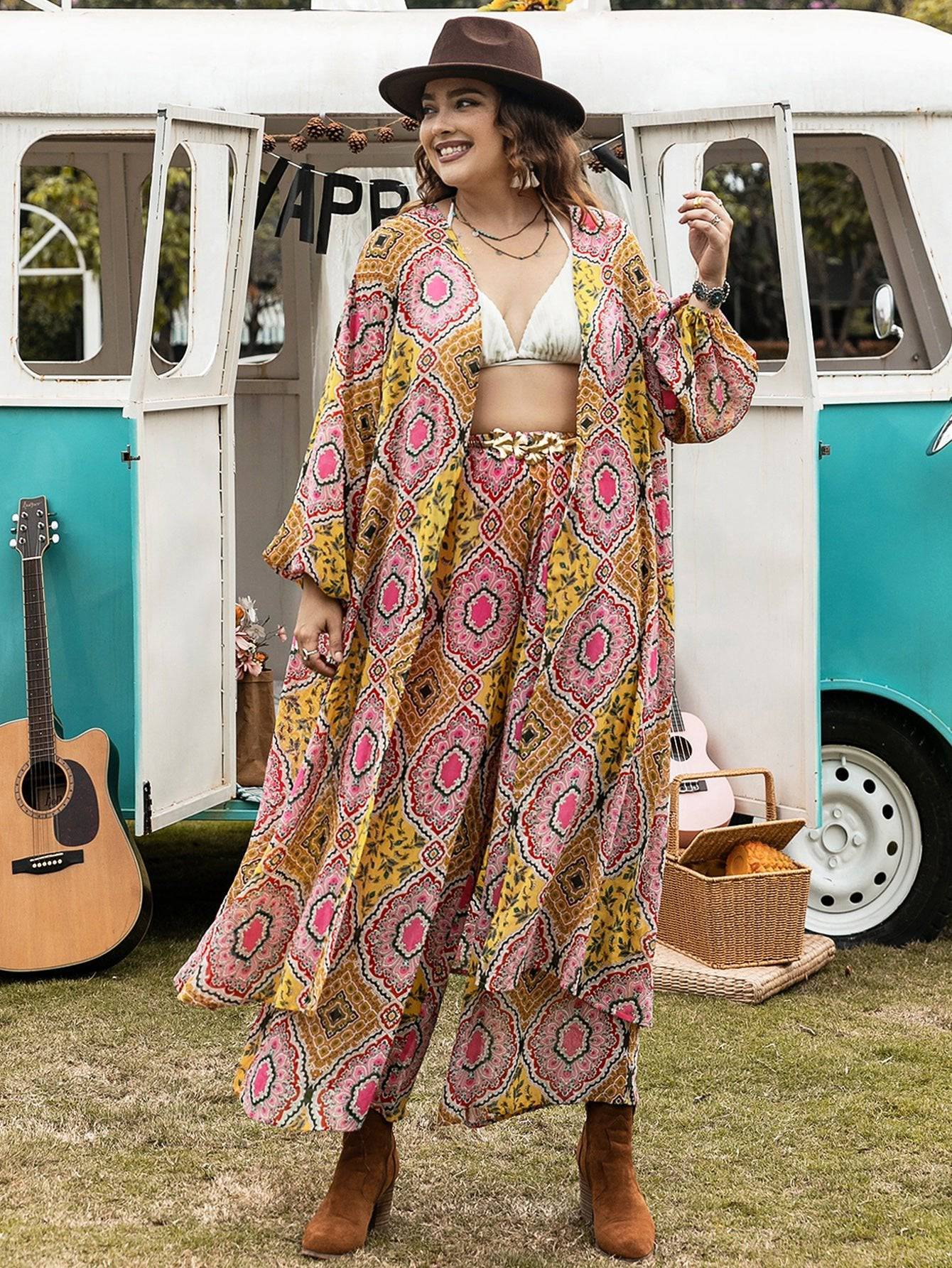 Elegant Floral Plus Size Two-Piece Suit    