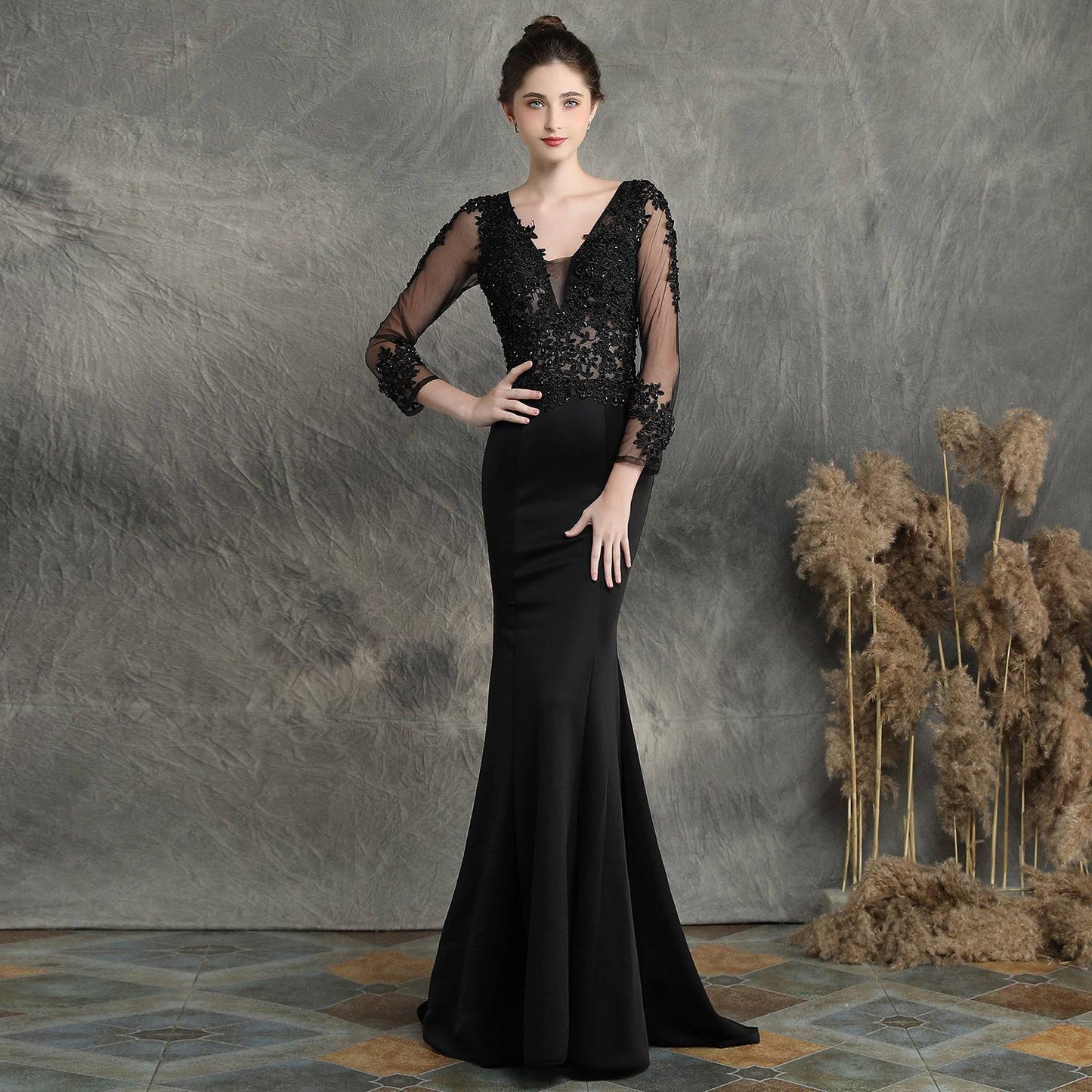 Elegant Handmade Applique Beaded Long Sleeve Fishtail Wedding Evening Dress    