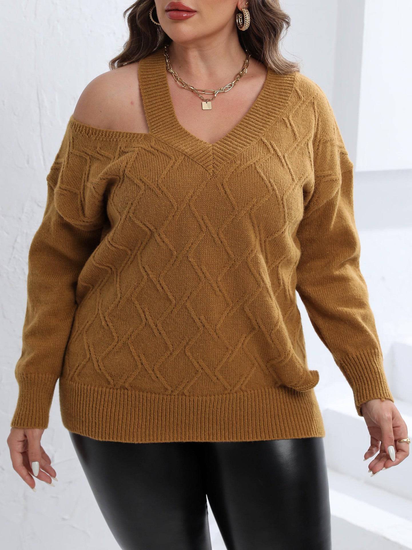 Elegant Plus Size V-Neck Sweater with Cutout Detail  1XL camel 